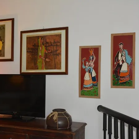 Amuni Villa *